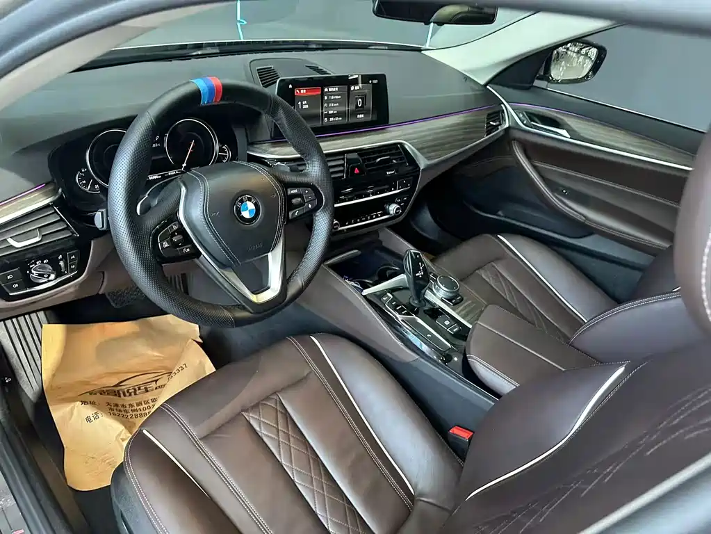 BMW 5 Series — миниатюра 11