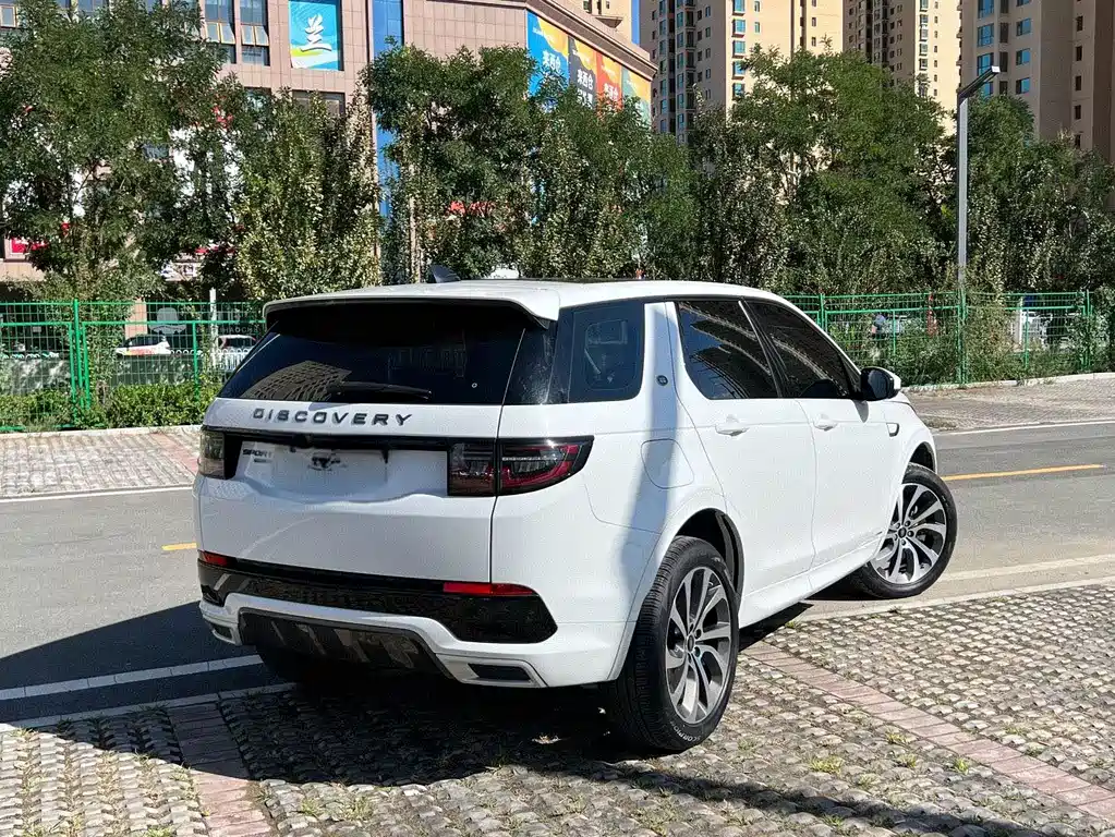 Land Rover Discovery Sport — миниатюра 6