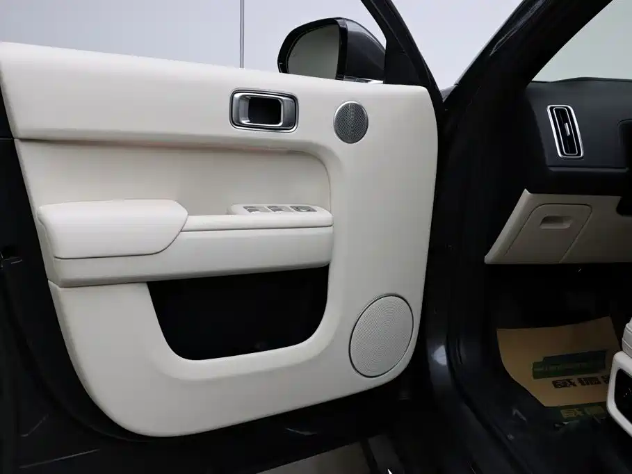 Li Auto Li L8 — миниатюра 8