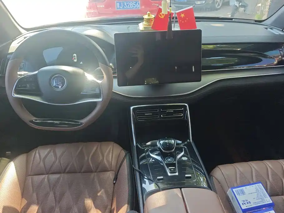 BYD Tang New Energy — миниатюра 12