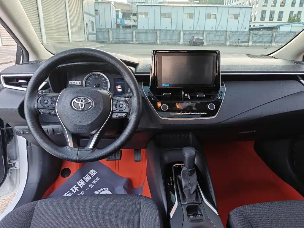 Toyota Corolla — миниатюра 13