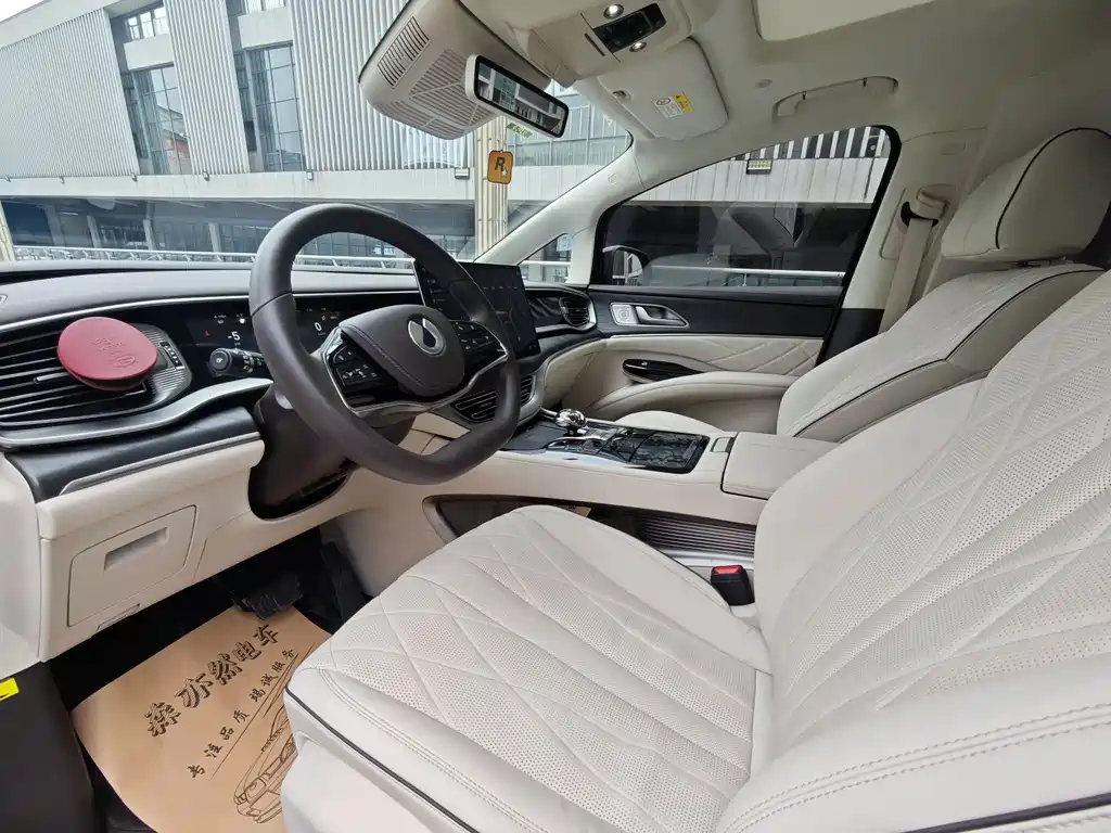 Denza D9 PIONEER 4-seat Create Leader Edition, фото 17