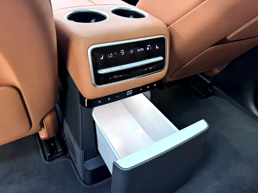 Li Auto Li L9 — миниатюра 17