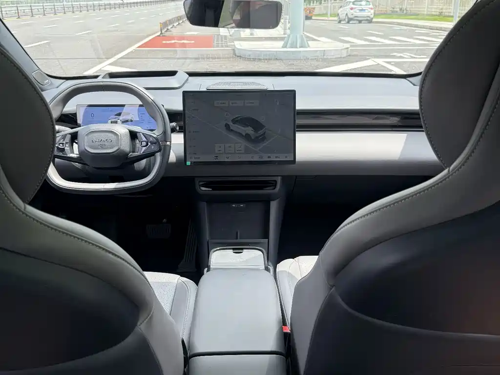 Lynk & Co Z20 — миниатюра 11