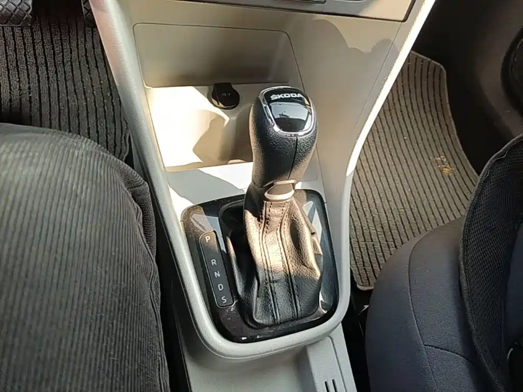 Skoda Rapid — миниатюра 14