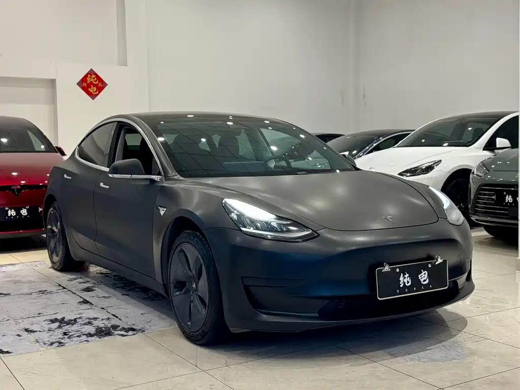 Tesla Model 3 — миниатюра 3