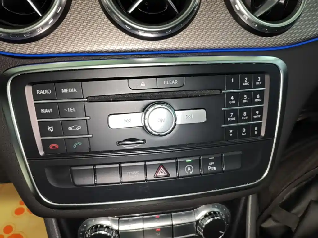 Mercedes-Benz GLA — миниатюра 13