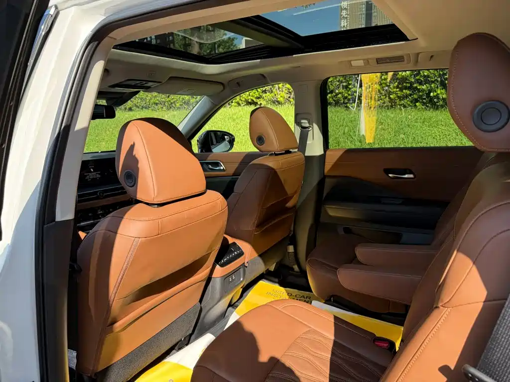Nissan Teramont — миниатюра 11