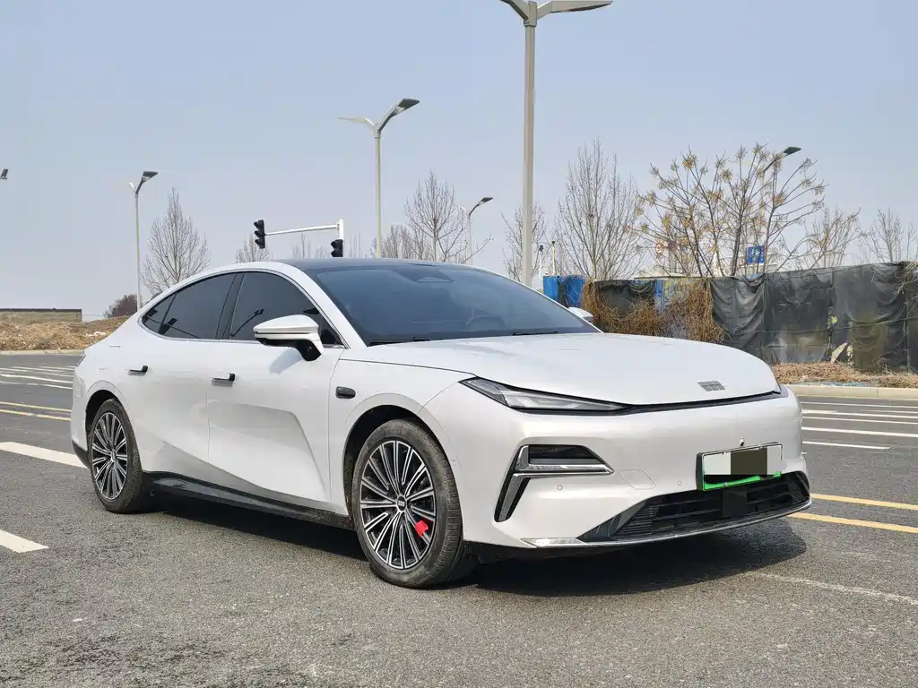 GEELY GALAXY GALAXY SPARKLE 8