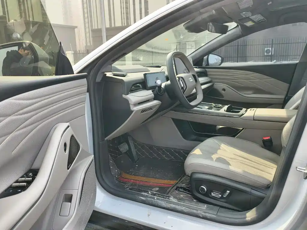 GEELY GALAXY GALAXY SPARKLE 8