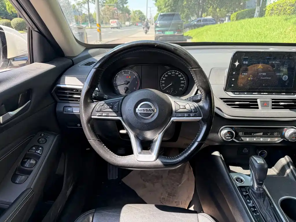 Nissan Teana — миниатюра 14