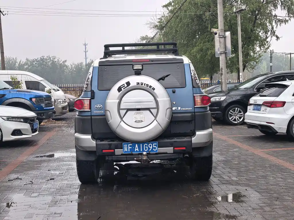 Toyota FJ Cruiser FJ 2019 4.0L AT