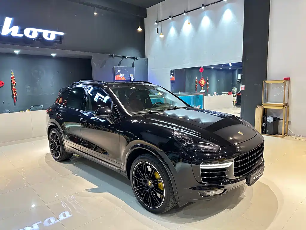 Porsche Cayenne 2016 Cayenne Turbo S 4.8T