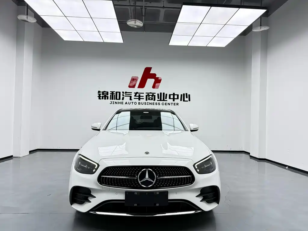 Mercedes-Benz E-Class 2023