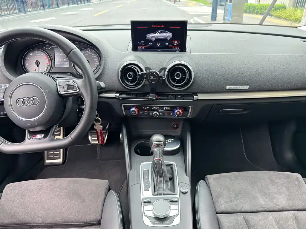 Audi S3 — миниатюра 12