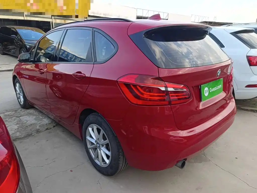 BMW 2 Series Active Tourer — миниатюра 5