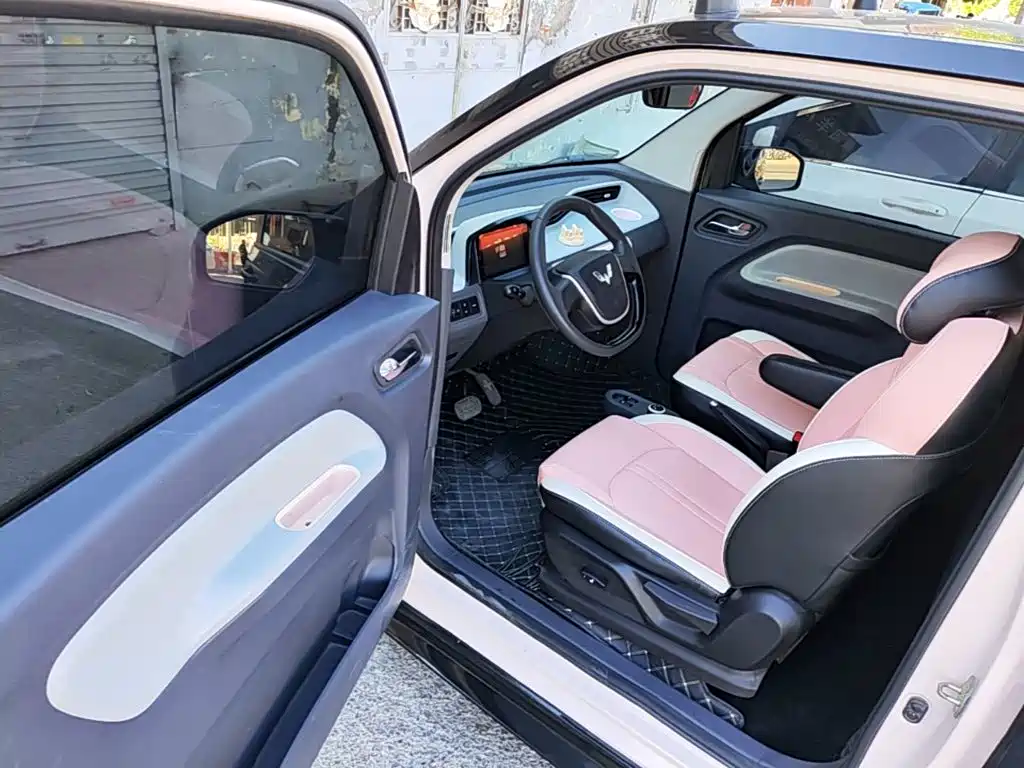 Wuling MINIEV — миниатюра 16