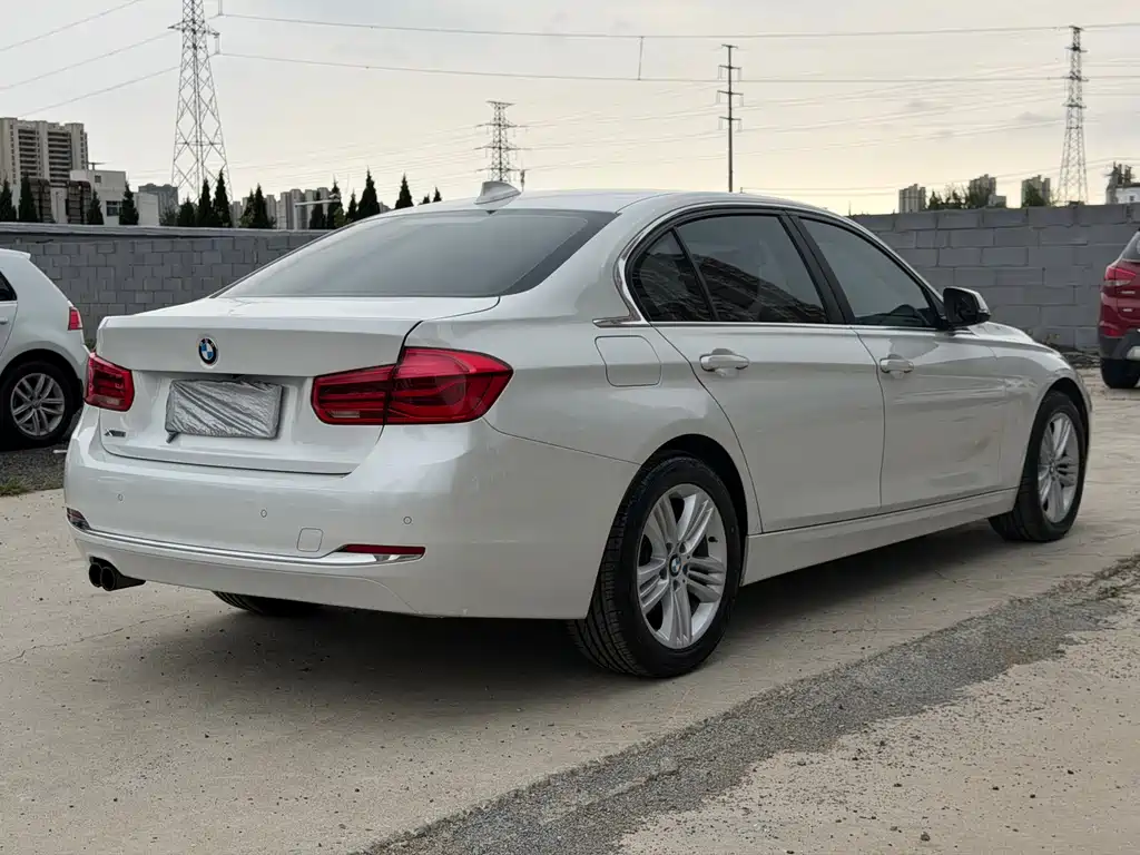 BMW 3 Series — миниатюра 5