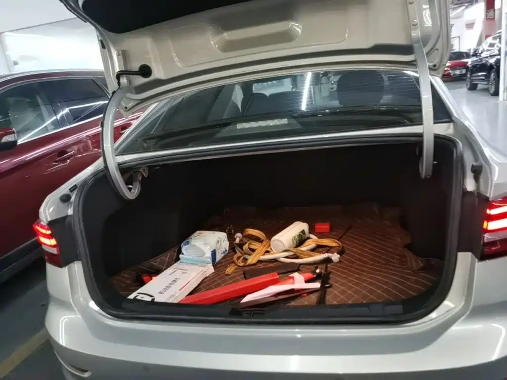 Volkswagen Lavida — миниатюра 19