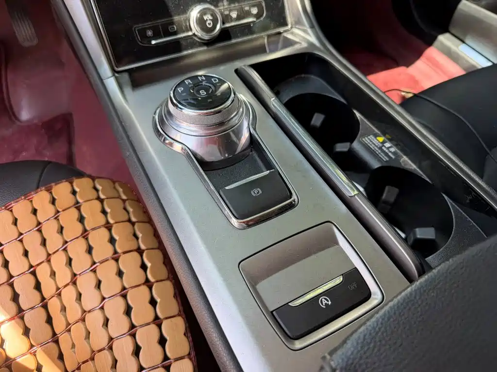 Ford Mondeo — миниатюра 9