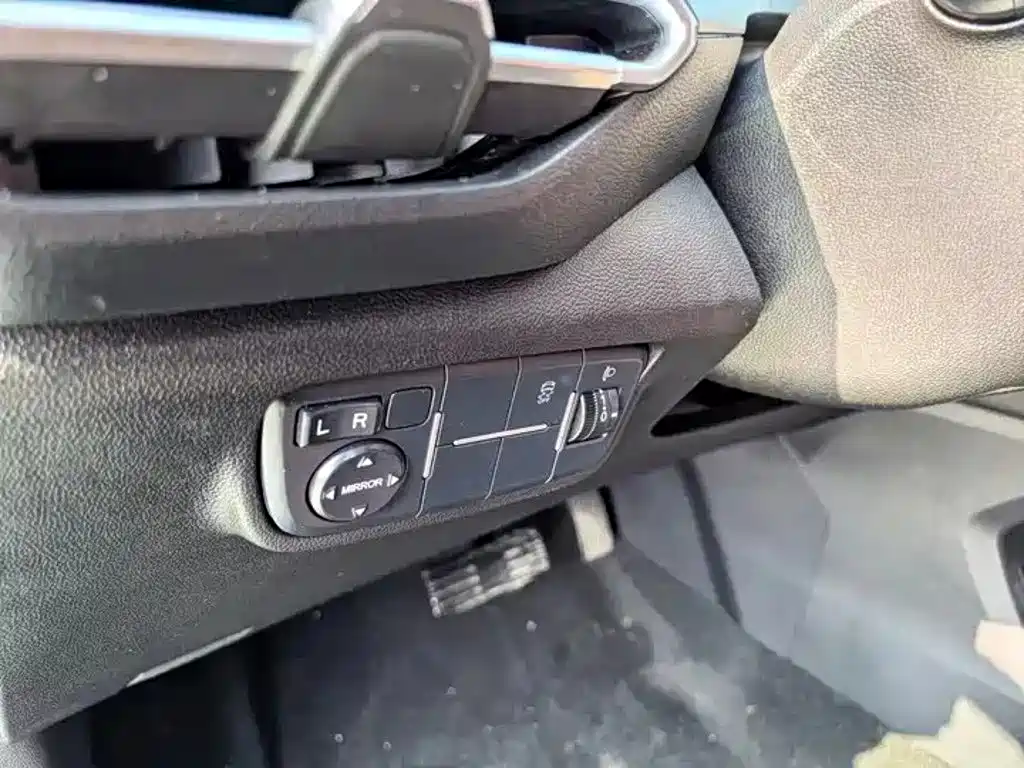 Changan Eado — миниатюра 14