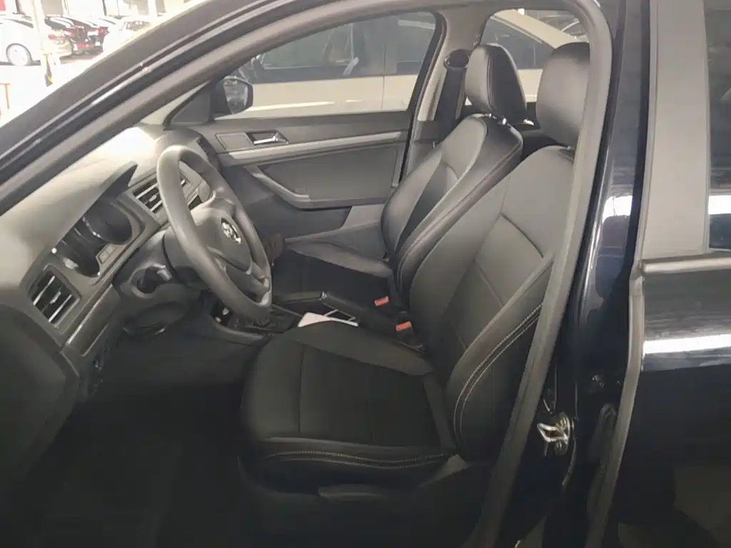 Volkswagen Lavida — миниатюра 11