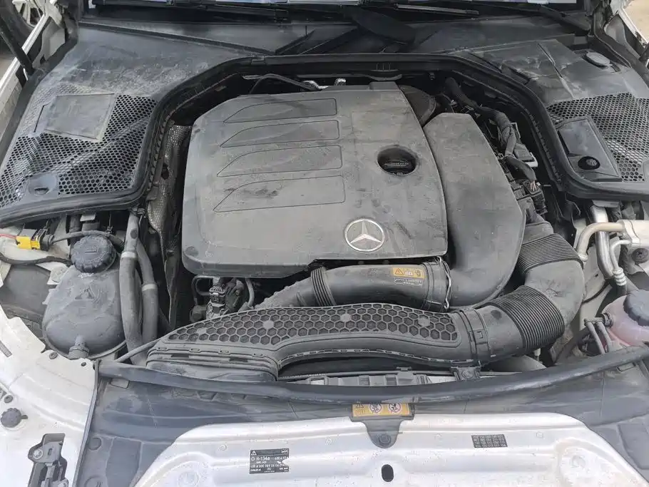 Mercedes-Benz C-Class — миниатюра 10