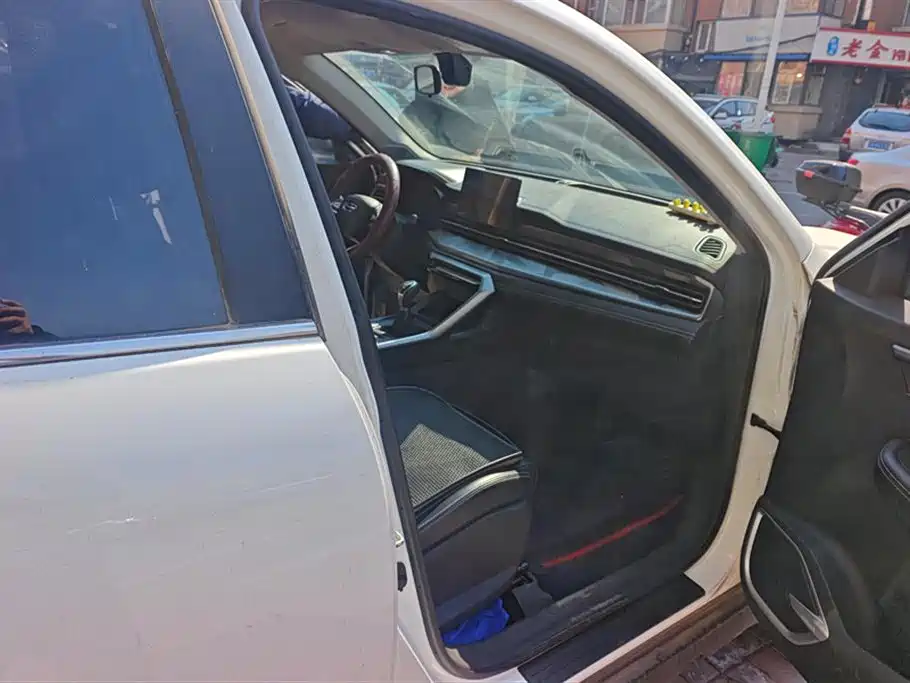 GEELY AUTOMOBILE VISION X6