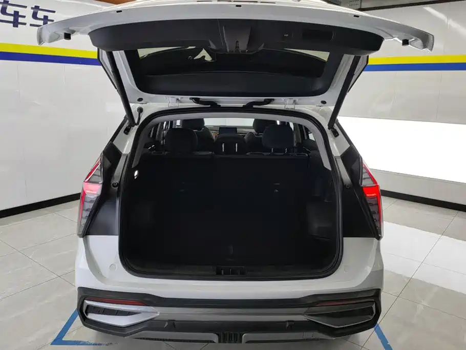 Geely Boyue L — миниатюра 4