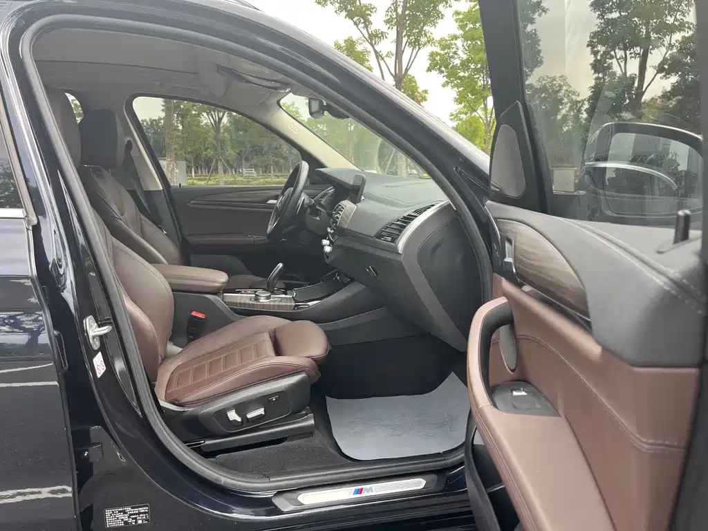 BMW X3 — миниатюра 17