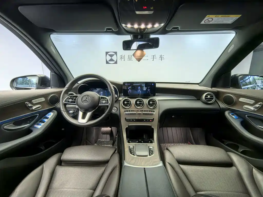 Mercedes-Benz GLC — миниатюра 11
