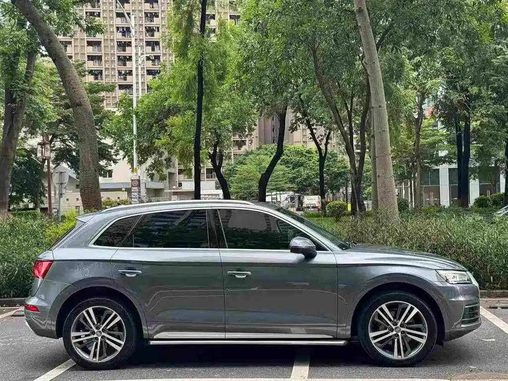 Audi Q5L — миниатюра 4