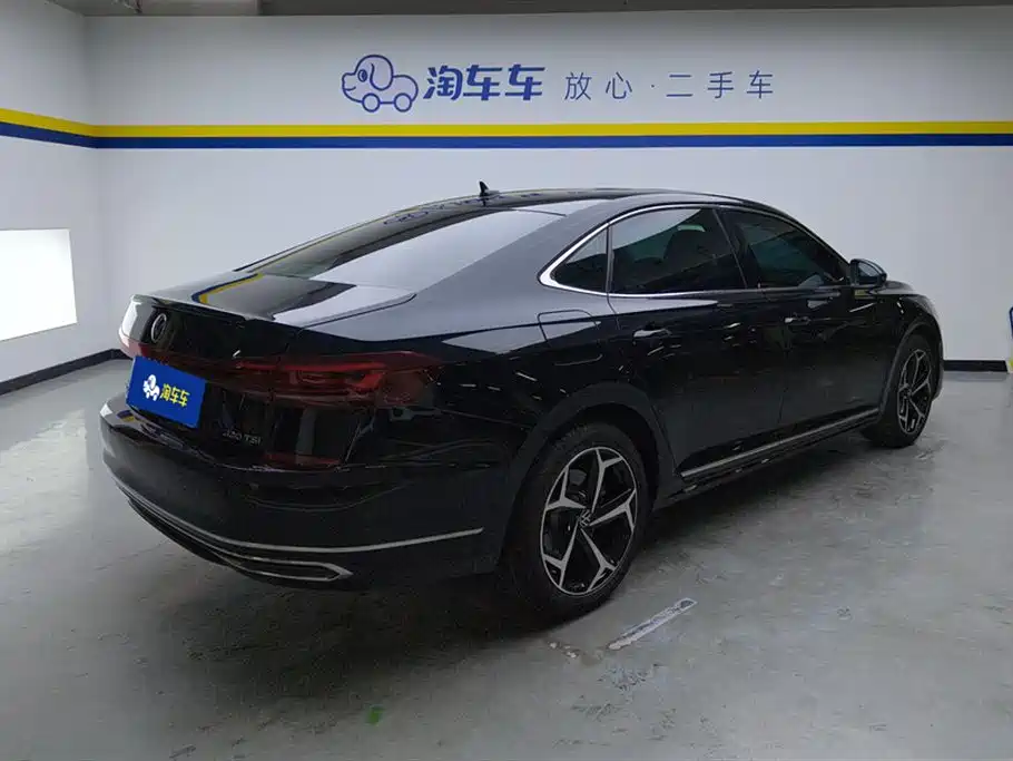 Volkswagen Passat 2023 330TSI Elite