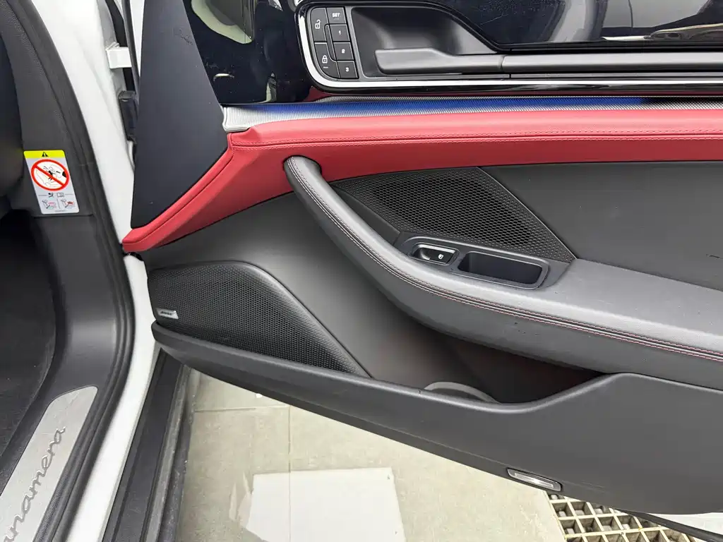 Porsche Panamera — миниатюра 8