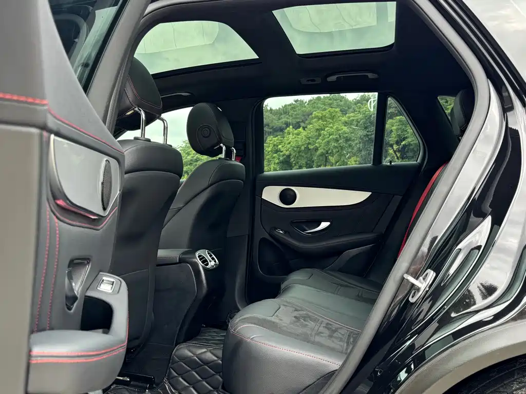 Mercedes-Benz GLC AMG — миниатюра 12