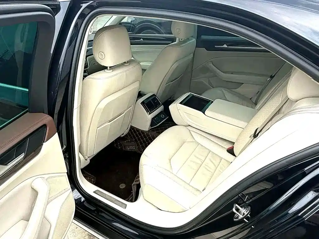 Volkswagen Phideon — миниатюра 5