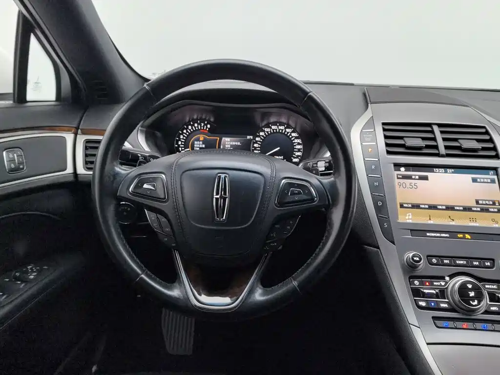 Lincoln MKZ — миниатюра 11