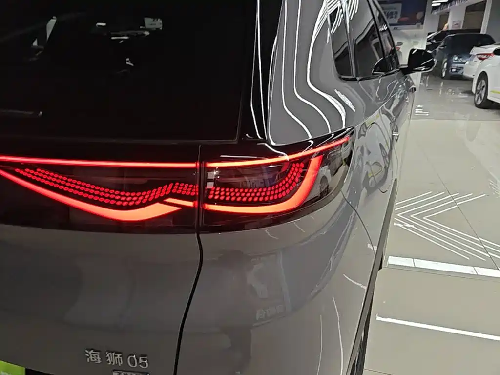 BYD Sealion 05 EV — миниатюра 8