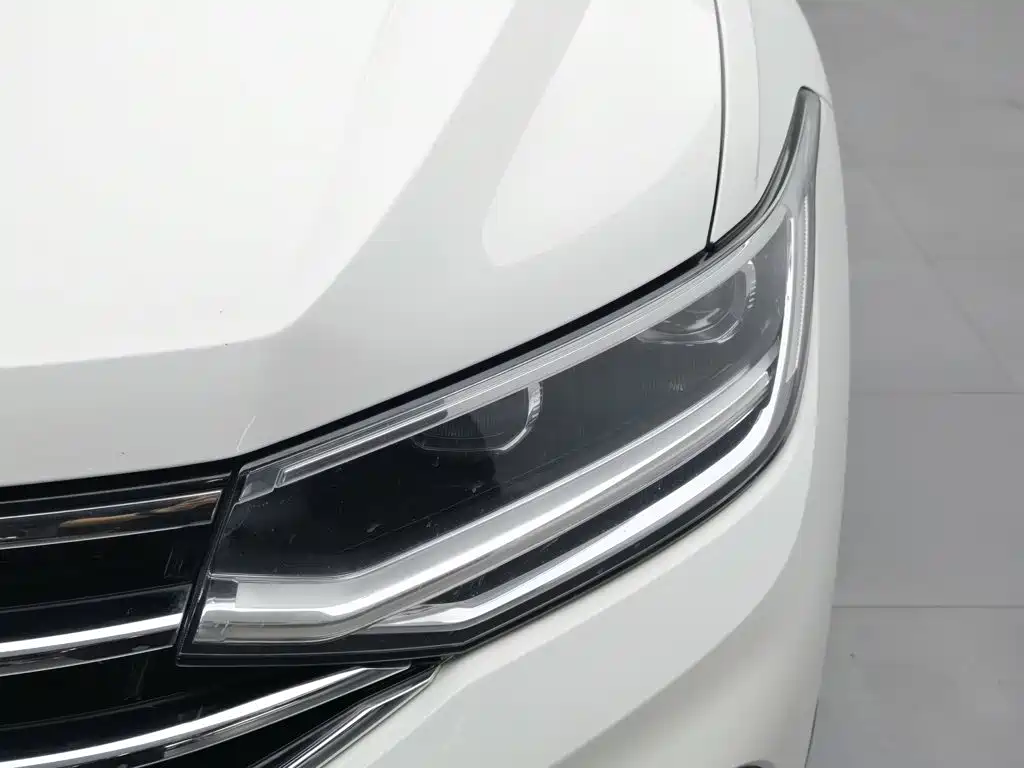 Volkswagen Tiguan L — миниатюра 7