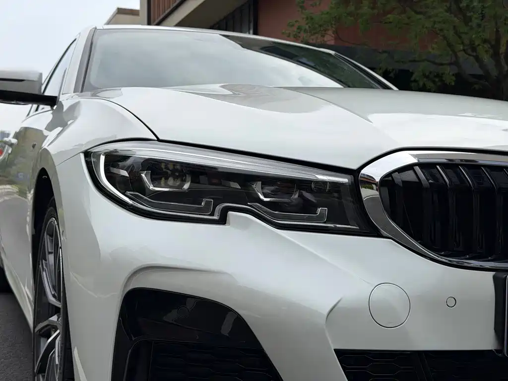 BMW 3 Series — миниатюра 7