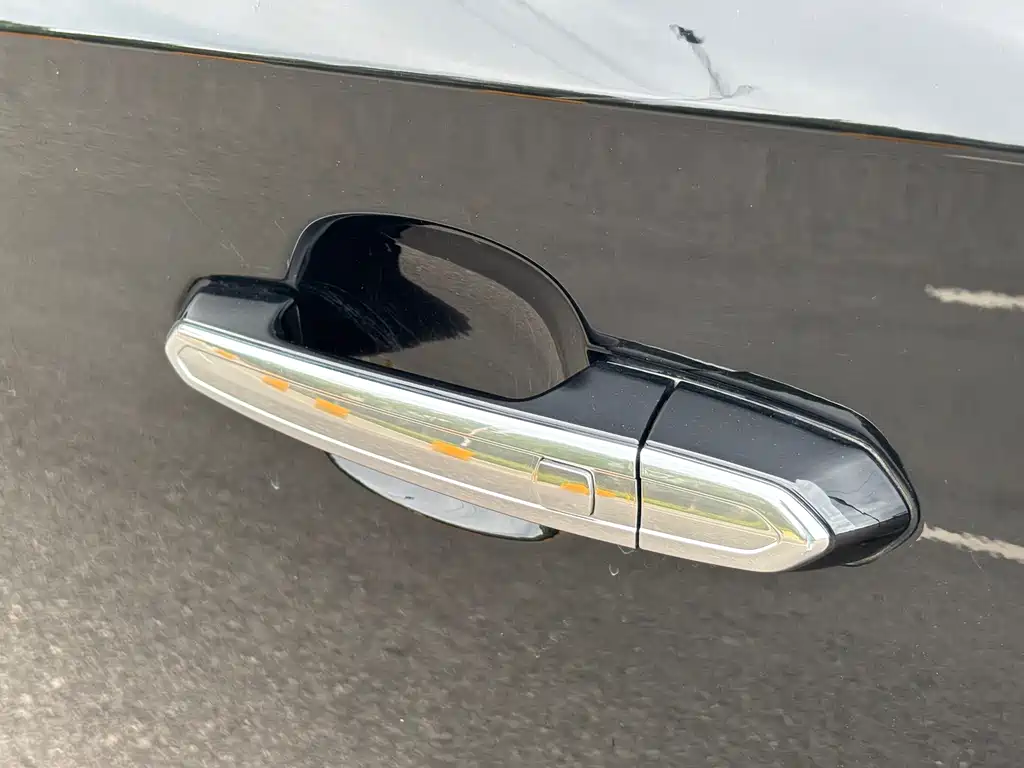 Cadillac XTS — миниатюра 13