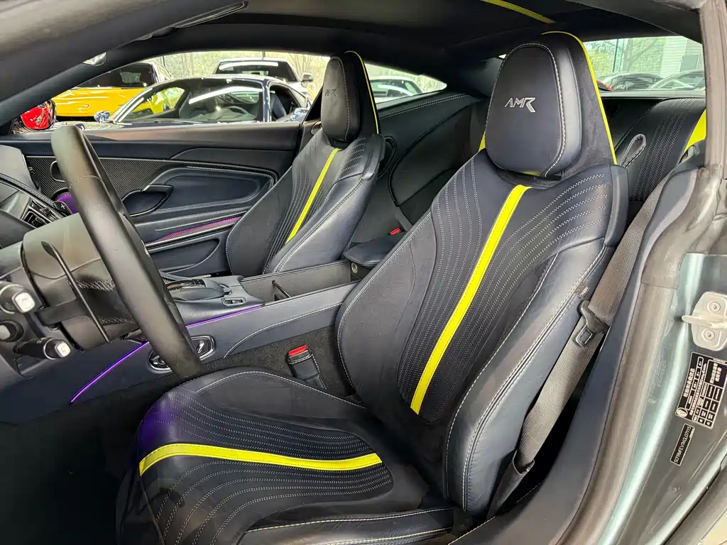 Aston Martin DB11 2019 AMR