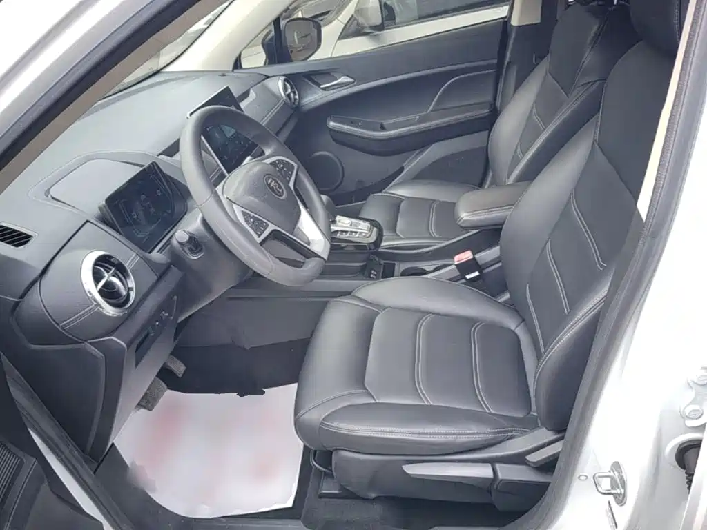 BYD Yuan EV — миниатюра 15