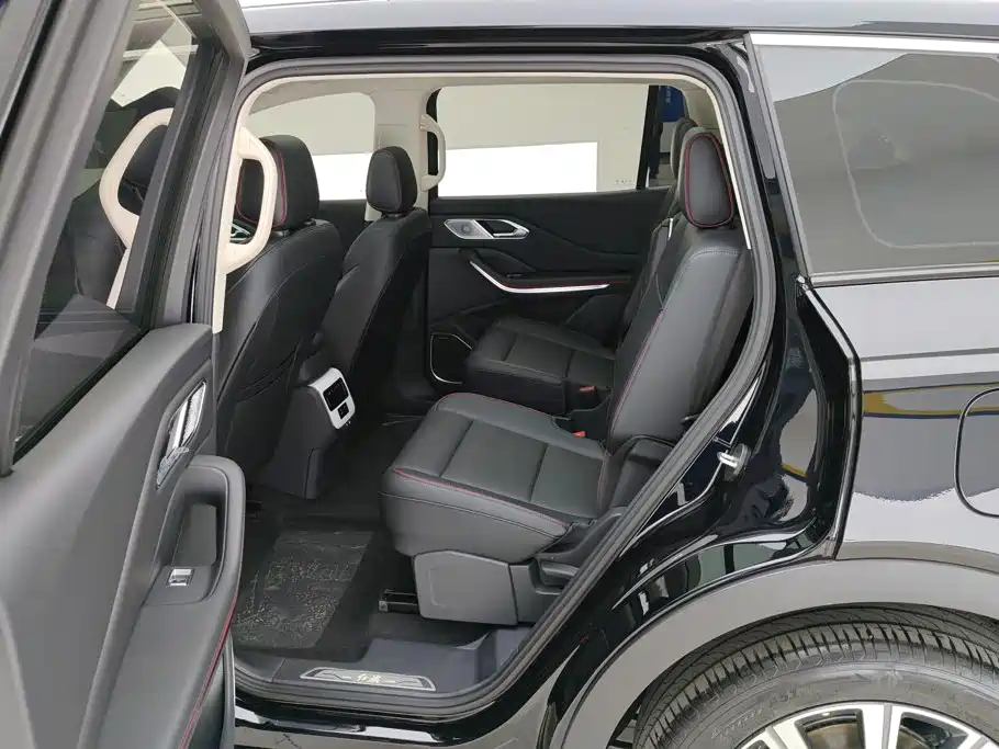Hongqi Hongqi HS7 PHEV — миниатюра 11