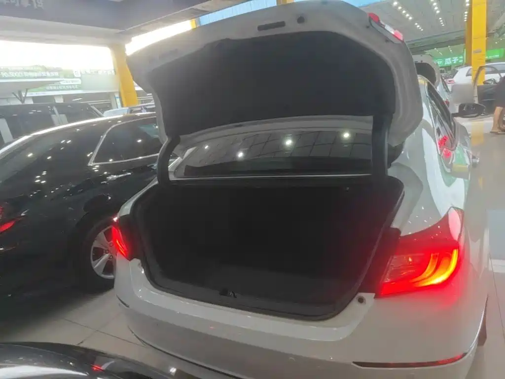 Honda Accord — миниатюра 19