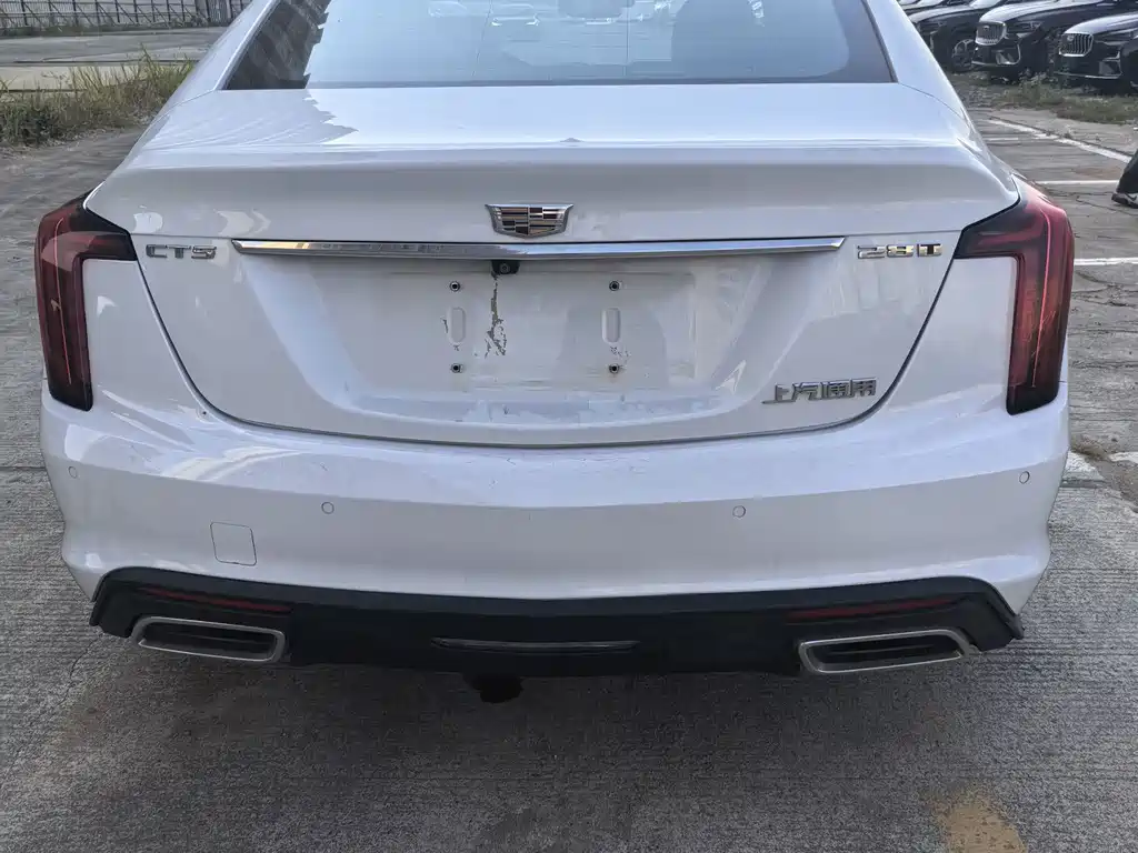 Cadillac CT5 — миниатюра 5