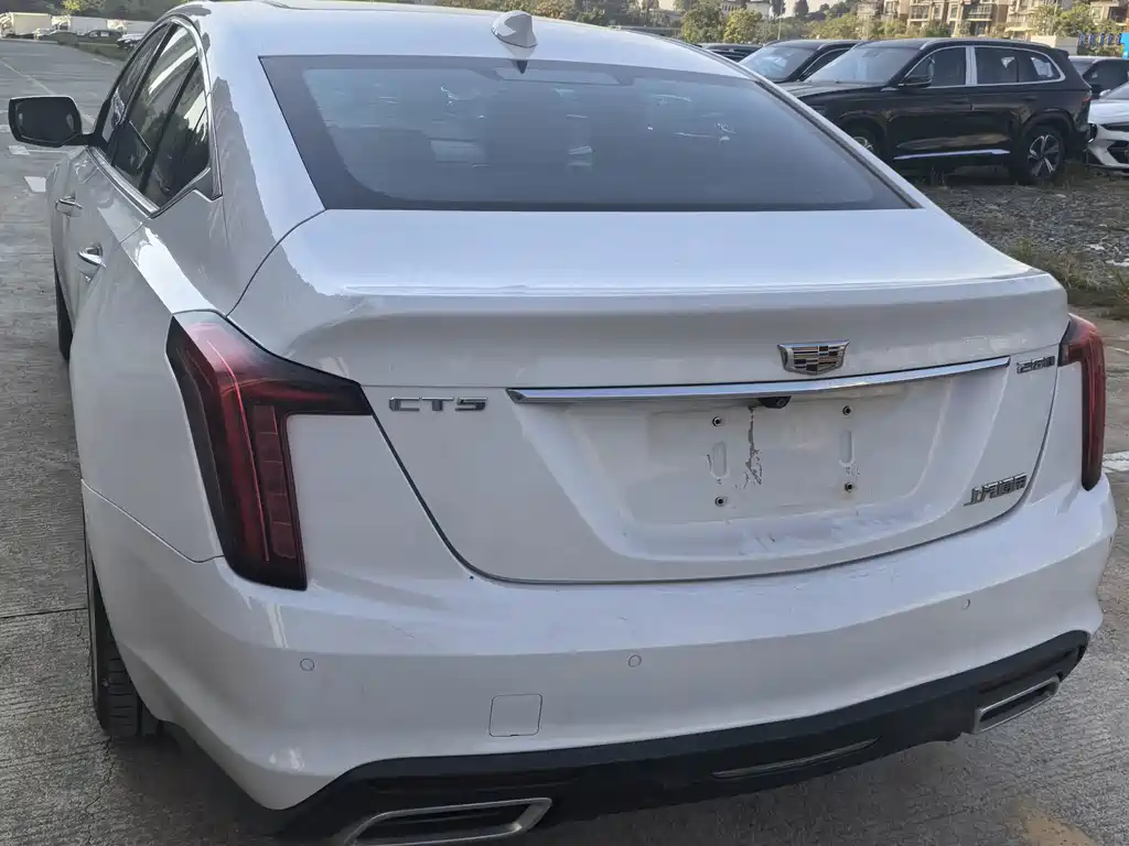 Cadillac CT5 — миниатюра 6