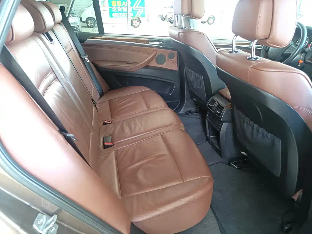 BMW X5 (Import) — миниатюра 11