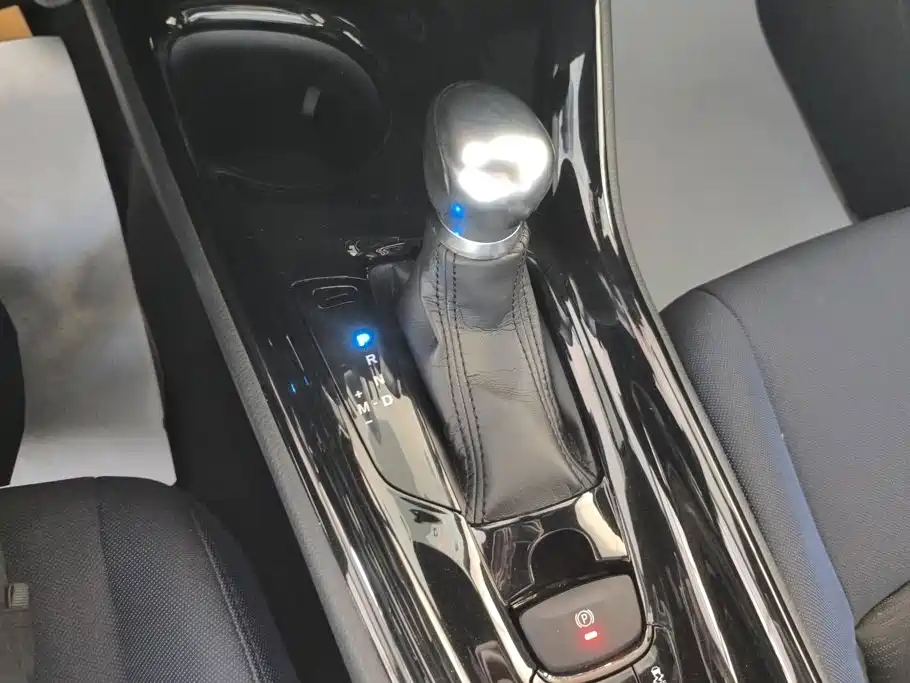 Toyota C-HR — миниатюра 16