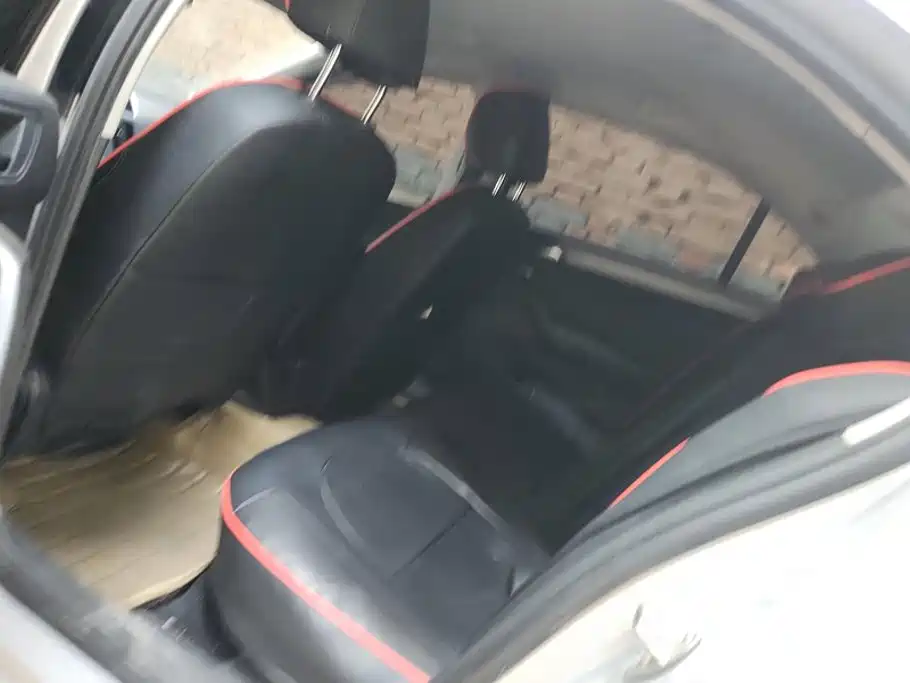 Volkswagen Santana — миниатюра 11